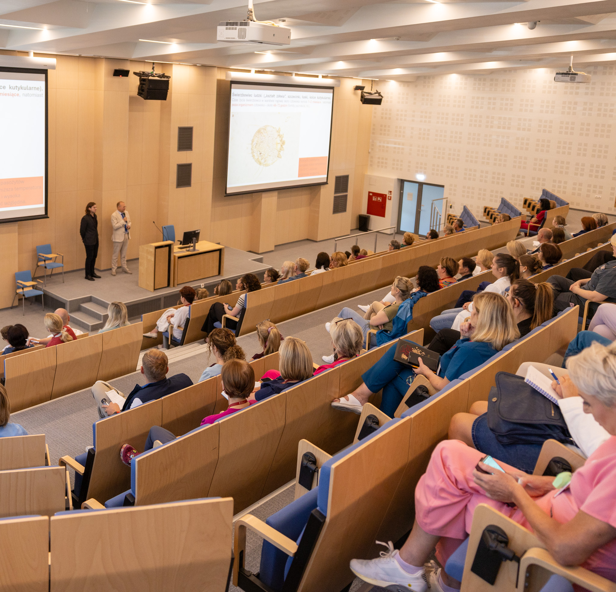 "Parasitic skin diseases – important aspects from the perspective of healthcare workers"