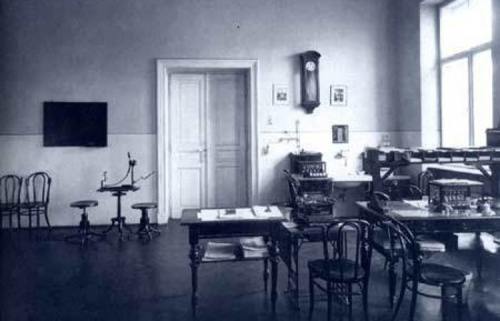 Historyczne zdjęcie budynku