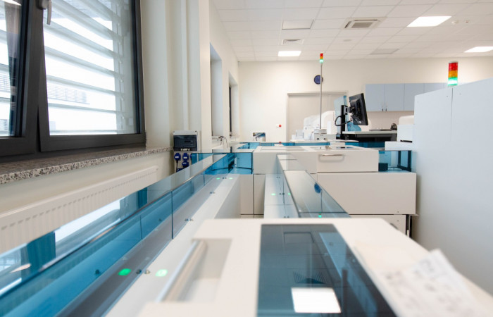 Sprzęt Zakładu Diagnostyki - zbliżenie na detale