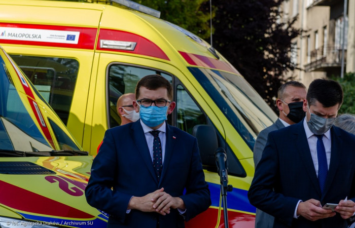 Łukasz Kmita Wojewoda Małopolski oraz Łukasz Smółka Wicemarszałek Województwa Małopolskiego przemawia