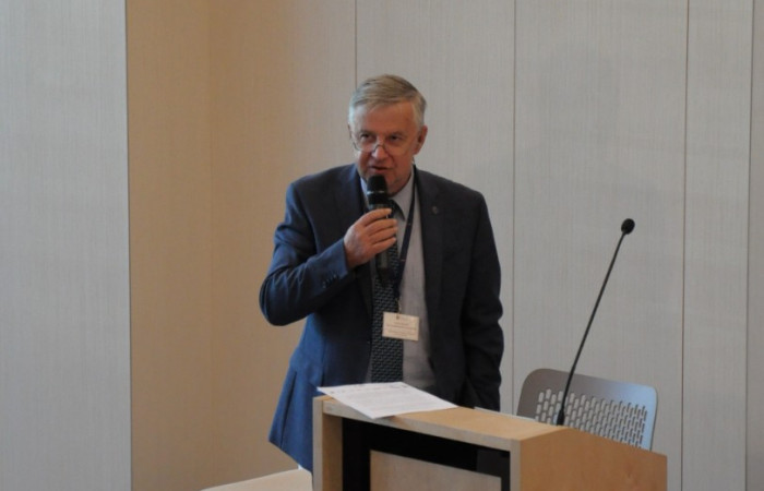 Europejski Tydzień Profilaktyki Nowotworów Głowy i Szyi - Prorektor ds. Collegium Medicum, prof.dr hab.med. Tomasz Grodzicki, kierownik oddziału klinicznego Chorób Wewnętrznych i Geriatrii