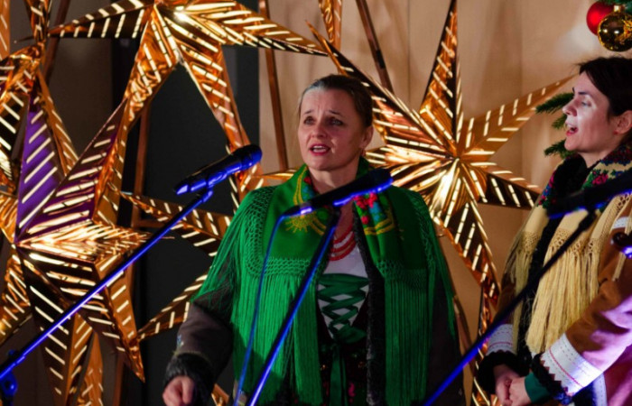 Zespół Jan Karpiel - Bułecka podczas występu świątecznego