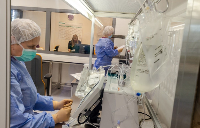 Sporządzanie kompletnych mieszanin all-in-one do żywienia pozajelitowego 