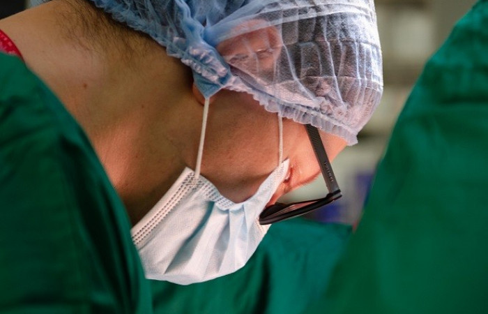 Operacja zbliżenie na lekarzy