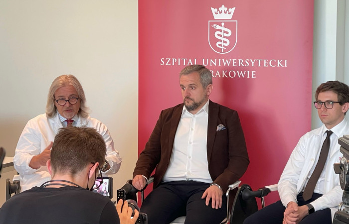 Dyrektor Marcin Jędrychowski, prof. Piotr Chłosta, dr Mikołaj Przydacz