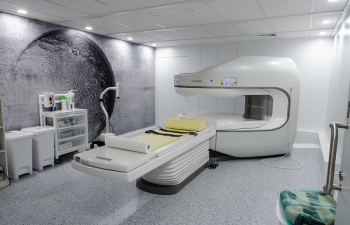 uroczysta inauguracja otwartego aparatu rezonansu magnetycznego