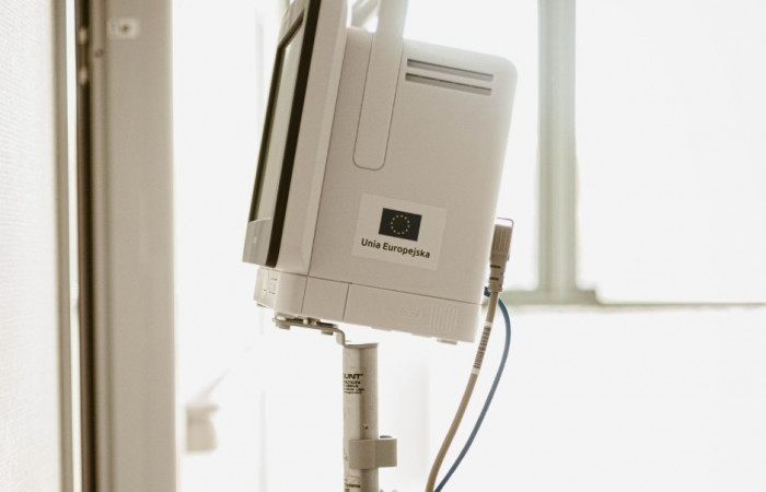 dostawa aparatury medycznej zakupionej w ramach projektu