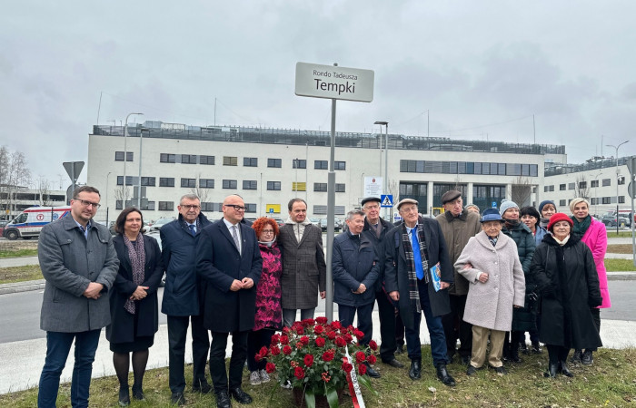 uroczystość otwarcia ronda im. profesora Tempki