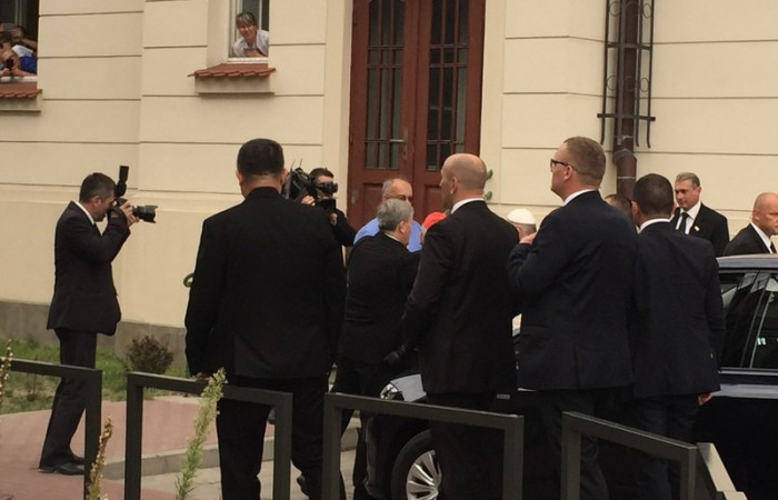 ojciec_swiety_z_wizyta_w_szpitalu_uniwersyteckim_4