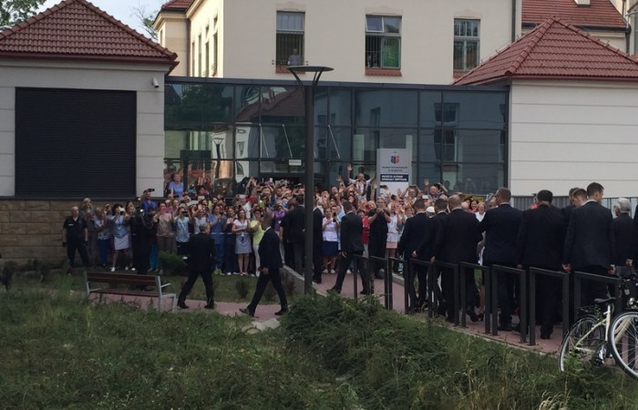 ojciec_swiety_z_wizyta_w_szpitalu_uniwersyteckim_8