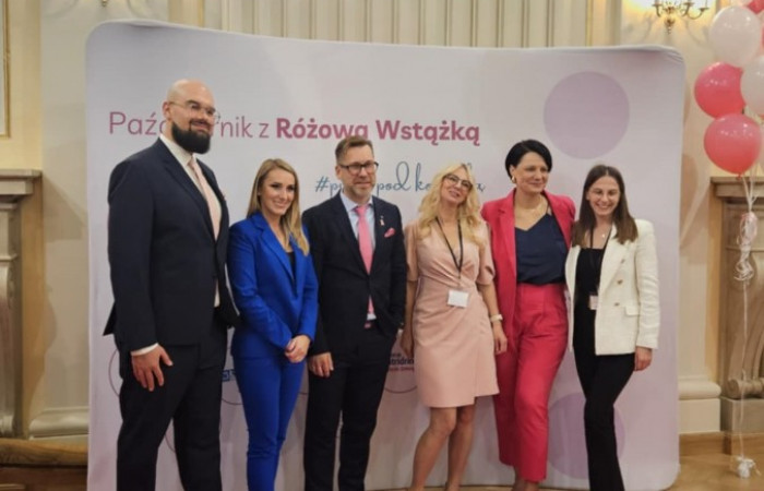 różowa wstążka (5)