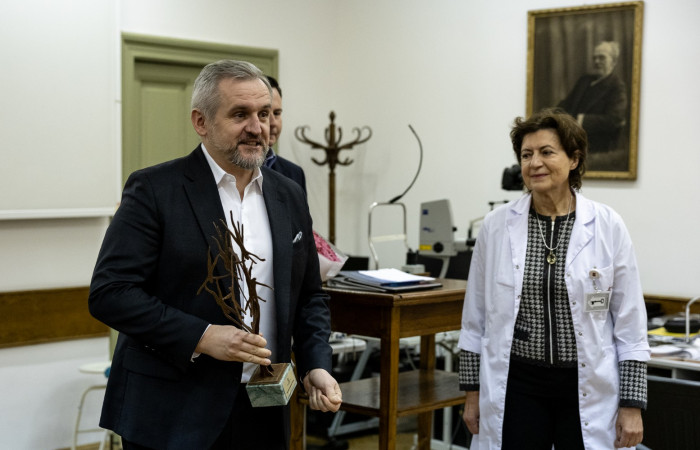 Uroczyste odprawy podczas pożegnania kierowników trzech oddziałów klinicznych