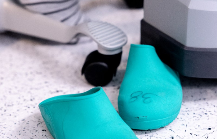 Lek. Joanna Spaczyńska podczas operacji robotycznej