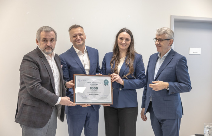 Obchody tysiecznej operacji systemem robotycznym daVinci