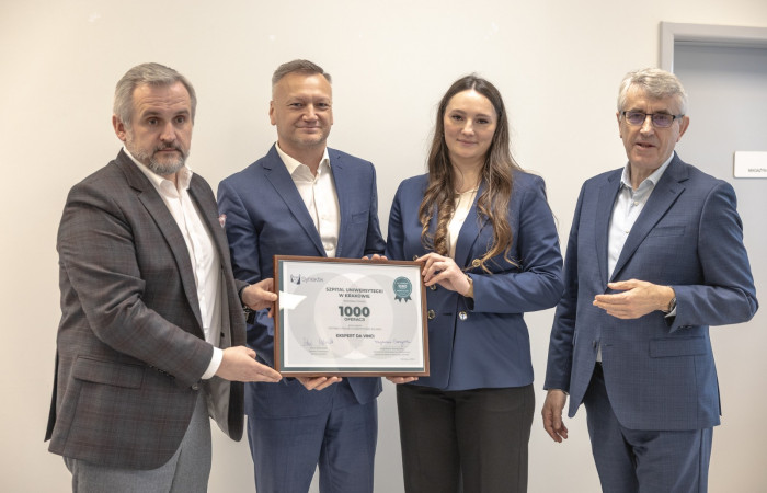 Obchody tysiecznej operacji systemem robotycznym daVinci